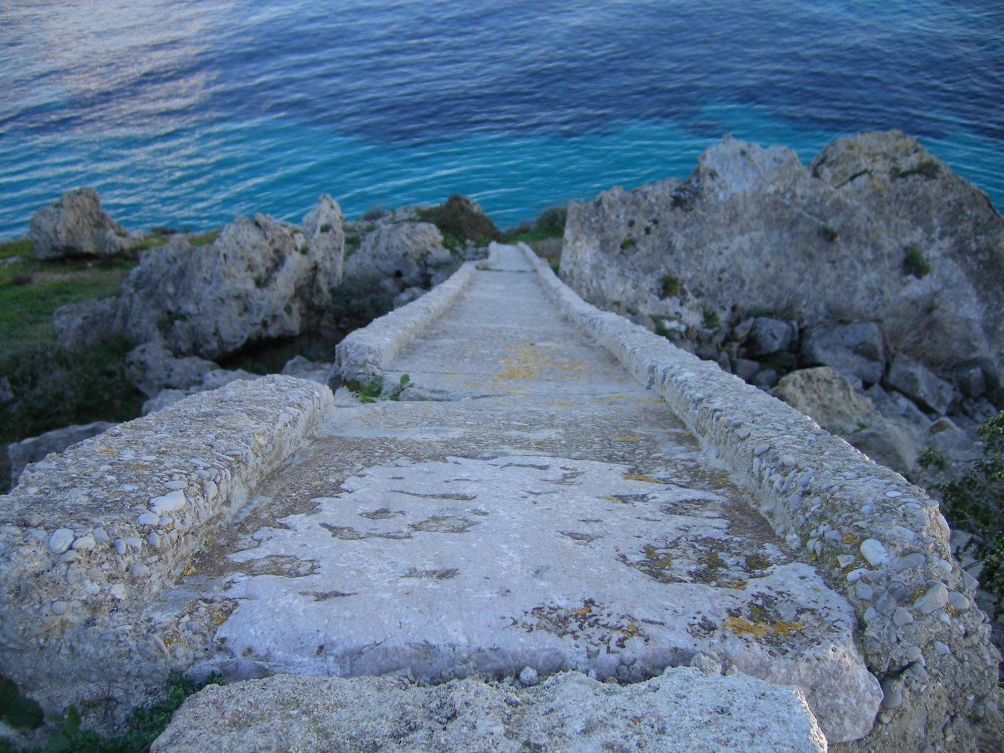 Delle Cave