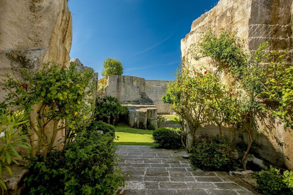 Hotel Delle Cave